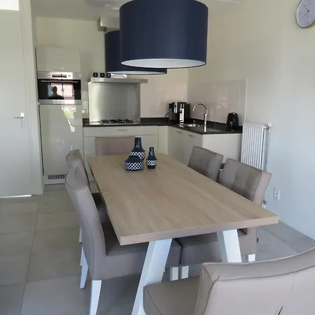 Holiday home On The Markermeer Uitdam