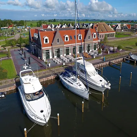 On The Markermeer Feriehus